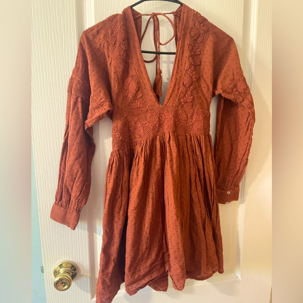Free People XS long sleeve dress in a dark rust